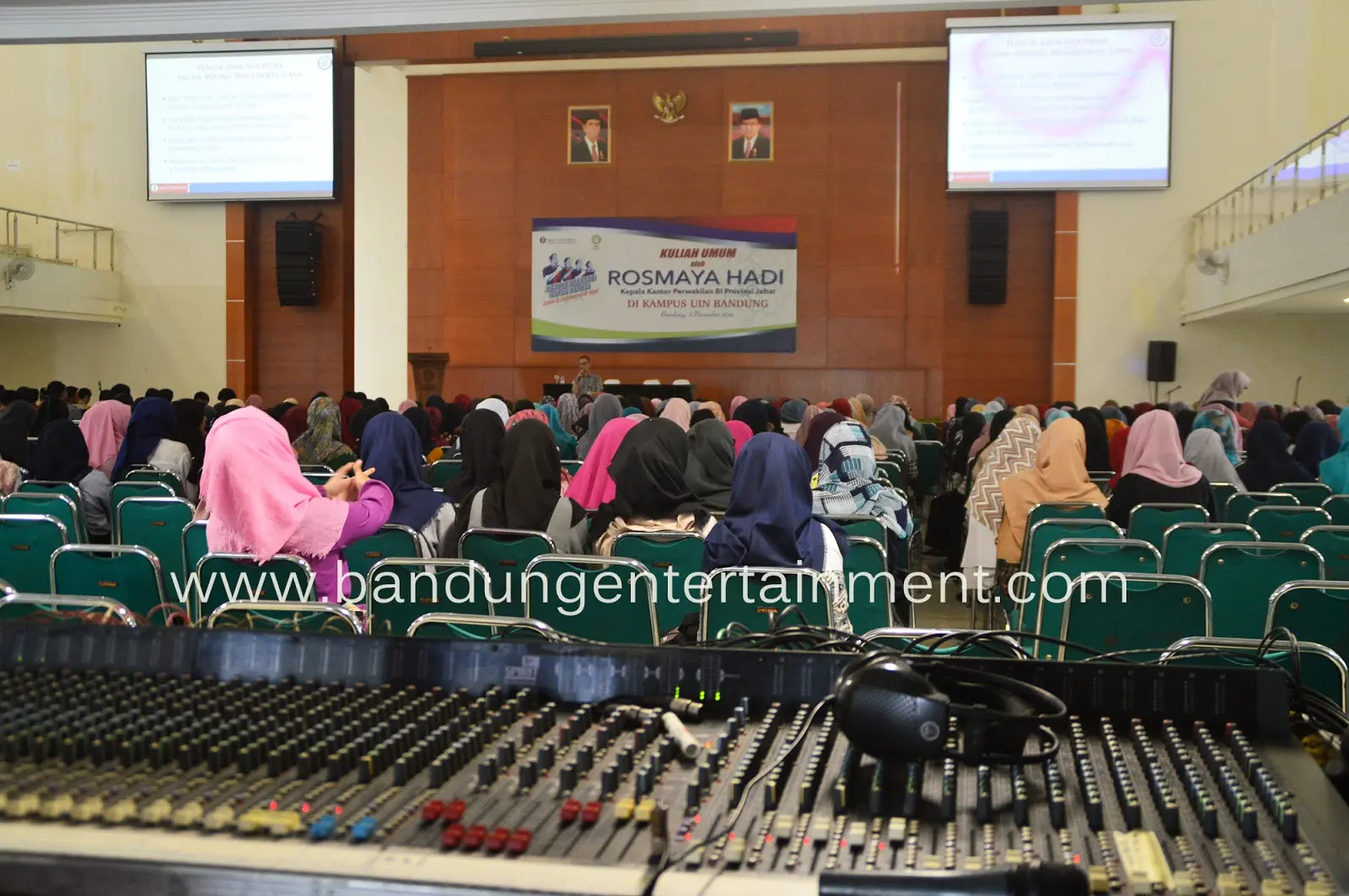 Acara peresmian BI Corner di perpustakaan UIN Bandung