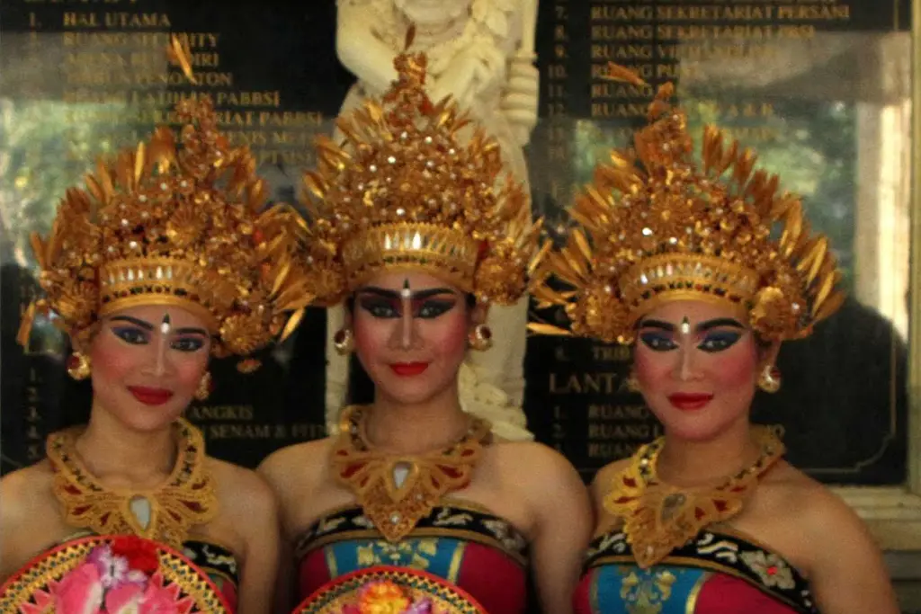 suasana seminar edukasi masyarakat di denpasar